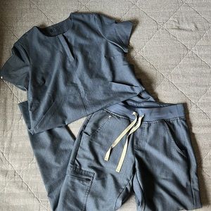 Figs Womens Scrub Set size XS in Blue Graphite